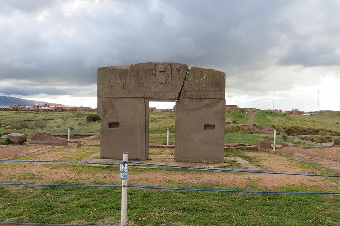 Tour in Tiwanaku Archaeological Ruins - An In-Depth Look at the Tiwanaku Tour Experience