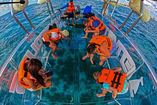 Tour Isla Mujeres excursion in Collective Transparent Boat - In-Depth Review of the Isla Mujeres Transparent Boat Tour
