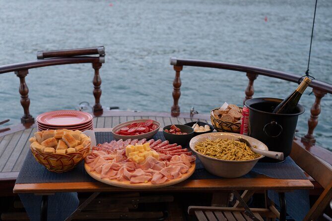 Tour of Apericena at Sunset and Dinner on Boat - Who Should Book This Tour?