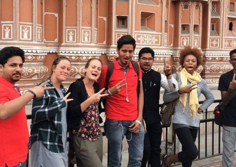 Tour of Artistic Work in Jaipur with a local Meet with local - FAQ