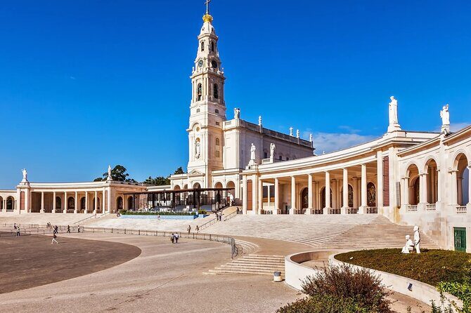 Tour of Fátima and Home of the Shepherds - An In-Depth Look at the Fátima and Shepherds’ Homes Tour
