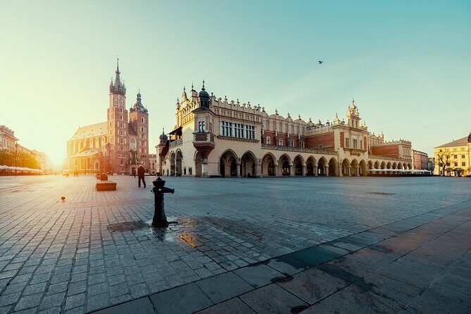 Tour of Krakow City Old Town, Kazimierz and Ghetto by Golf Cart - FAQs