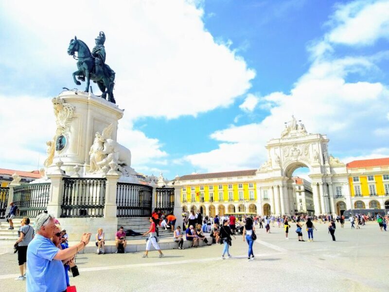 Tour of Lisbon monuments and viewpoints 4 hours - Who Will Love This Tour?