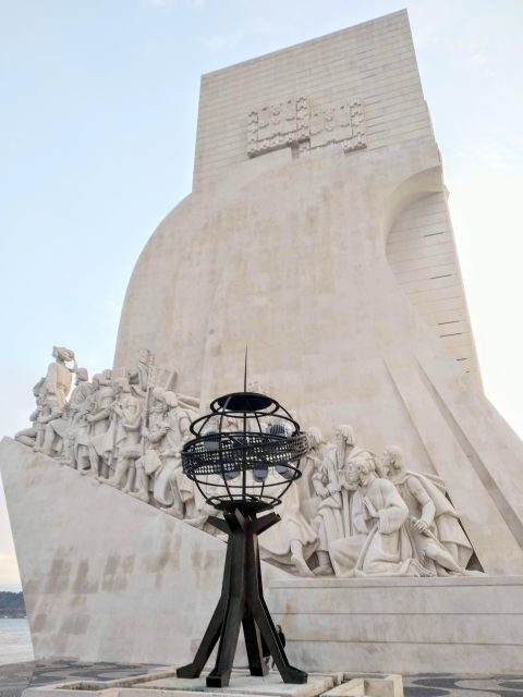 Tour of Lisbon monuments and viewpoints - A Deep Dive into the Lisbon Tour Experience