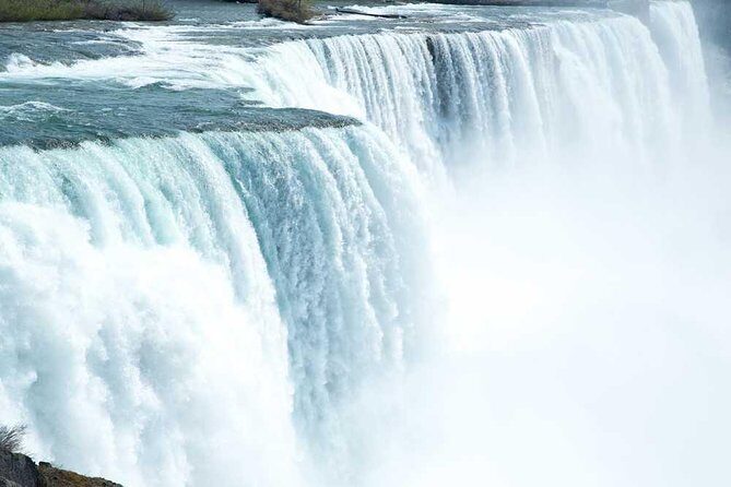 Tour of Niagara Falls with Cruise and Lunch from Toronto - FAQ