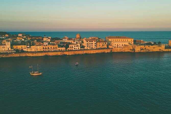 Tour of Ortigia and sea caves by boat in Syracuse - Discovering Syracuse’s Coastline: Ortigia and Sea Caves Boat Tour