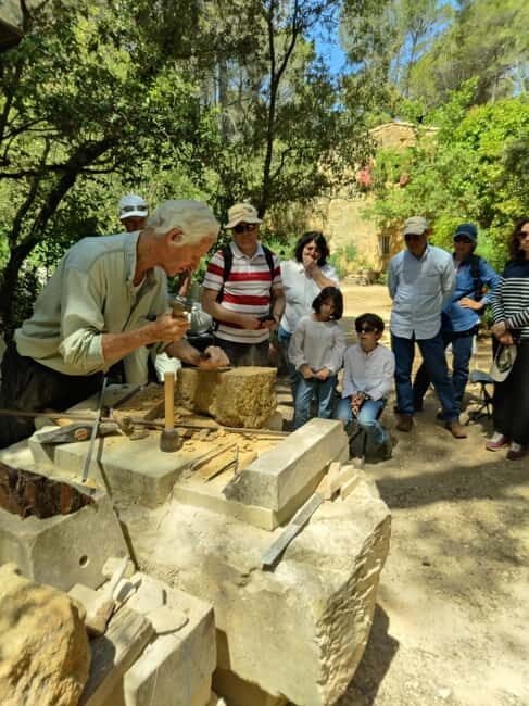 Tour of the Bibémus quarries and short stone cutting workshop. - A Closer Look at the Bibémus Quarries Tour