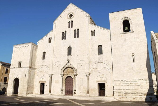Tour of the fortifications of Bari: the defenses of the city and their history - A Walk Through Bari’s Fortifications: Where History Meets Authenticity