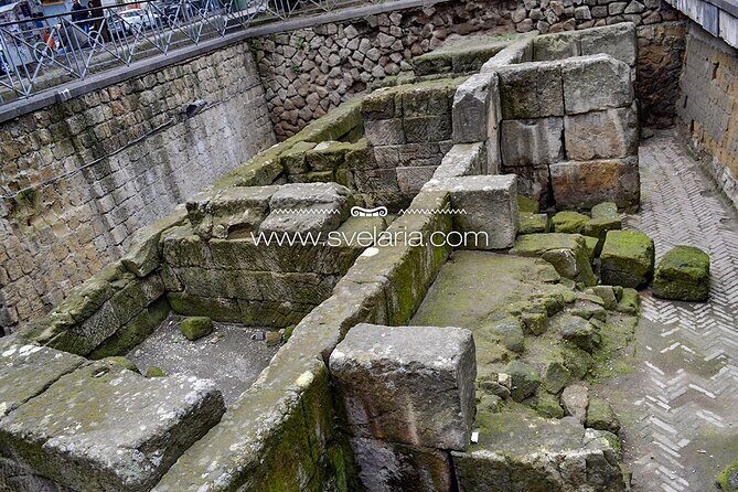 Tour of the Greek-roman Naples with an archaeologist - Authentic Experiences in a City of Contradictions
