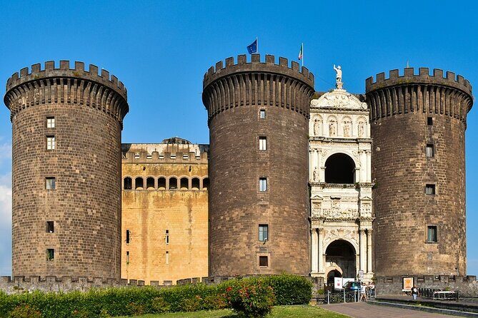 Tour of the Monumental Naples with an art expert - Authentic Experiences and Why They Matter