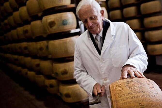 Tour Parmigiano Reggiano dairy and Parma ham - A Guide to the Parma Parmigiano Reggiano and Parma Ham Tour