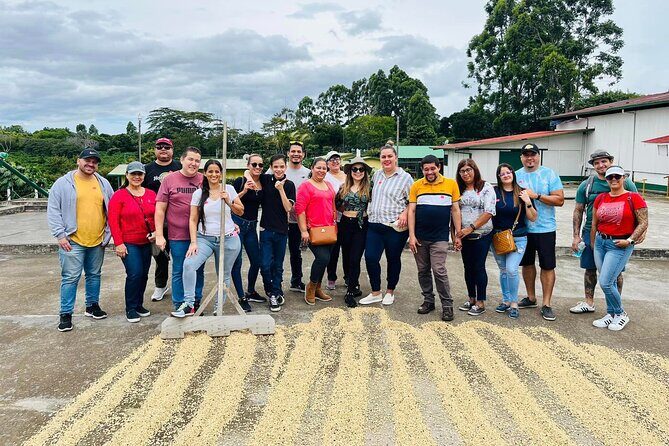 Tour Poás Volcano, Doka Coffee milling and La Paz waterfall - Key Points