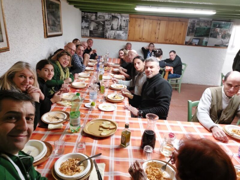 Tour & Tasting of Olive Oil and Tuscan Products - Sarteano - Key Points