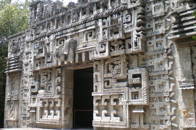 Tour to Calakmul and Balamkú. From Campeche - The Sum Up: Is This Tour Right for You?