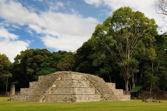 Tour to Copan Ruins Arqueological Site from Guatemala City - Experience the Majesty of the Copan Ruins on a Full-Day Tour from Guatemala City