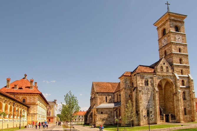 Tour to Corvin Castle in Hunedoara & Alba Iulia - A Closer Look at the Tour Experience