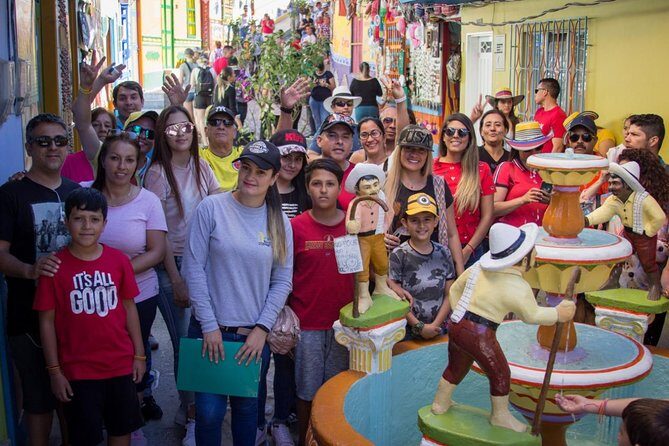 Tour to Guatapé + Rumbero Boat + Access to the Stone - Considering the Experience