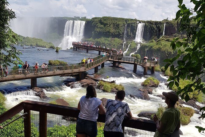 Tour to Iguazu Falls Brazil with visit at the Bird Park - Frequently Asked Questions