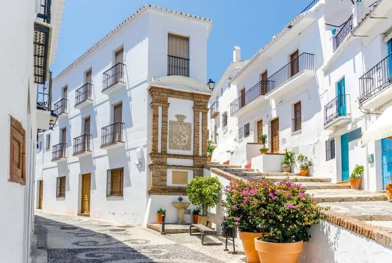 Tour to Nerja's Caves, Nerja city and Frigiliana - Who Will Love This Tour?