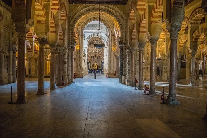 Tour to the Mosque-Cathedral of Córdoba with admission included - Practical Tips for Your Visit
