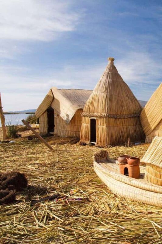 Tour to the Uros, Taquile and Amantaní Islands 2 days - Day 1: From Puno to Uros and Amantaní