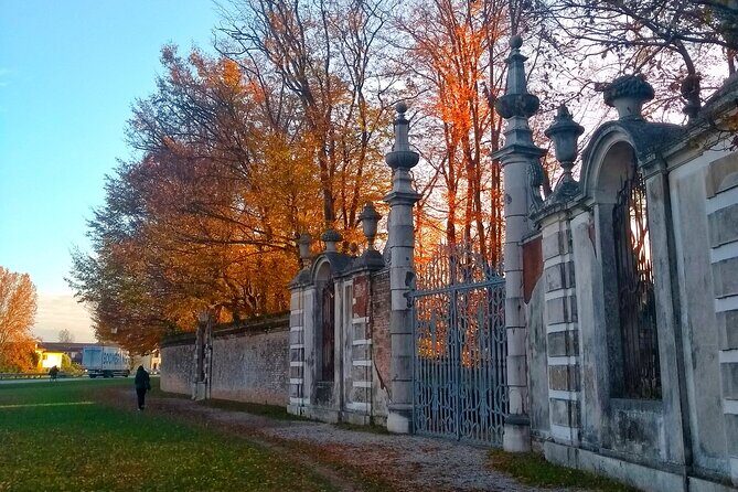Tour to the Venetian Villas and the Brenta Riviera from Padua - FAQ