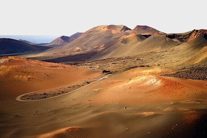 Tour to Timanfaya, La Geria and La Laguna Verde - Key Points