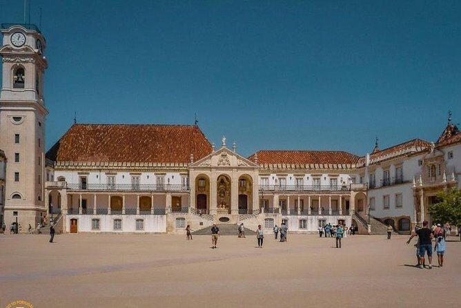 Tour / transfer Lisbon - Porto or Porto Lisbon with tour - Frequently Asked Questions