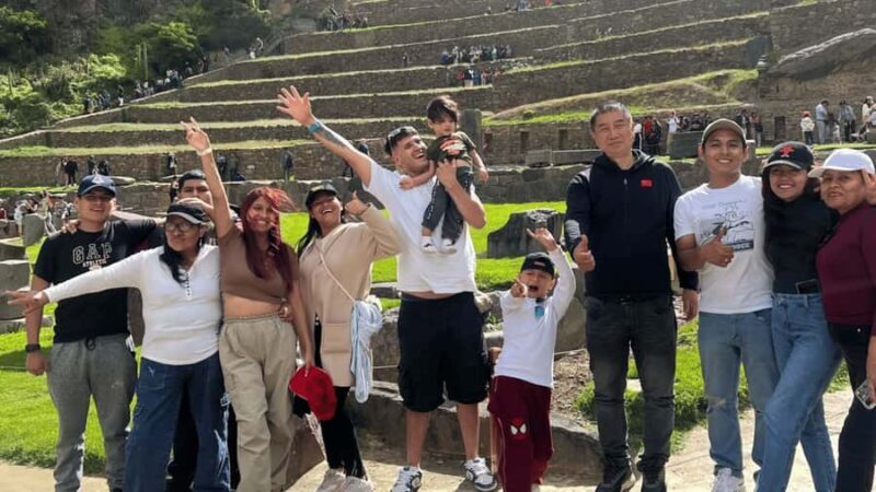 Tour Valle Sagrado Vip - Maras Moray Salineras Chinchero - Key Points