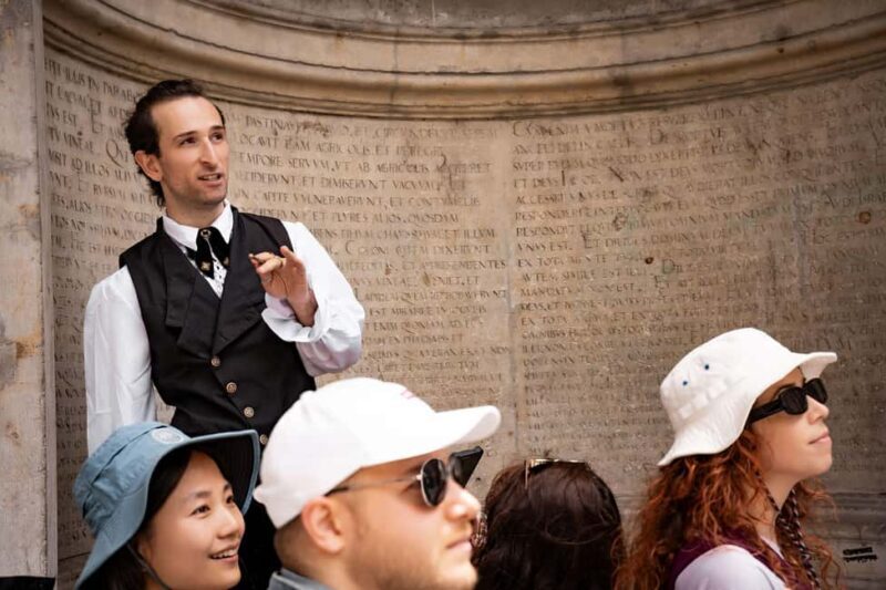 Tour with an Actor-Guide: The Revolution and the End of Lyon - Discover Lyon’s Revolutionary Past with an Actor-Guide