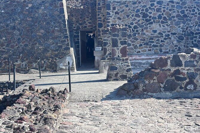 Tour with an expert archaeologist in Teotihuacan - Why This Tour Is Worth Considering