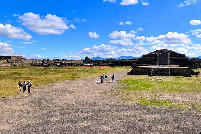 Tour with an expert archaeologist in Teotihuacan - FAQ