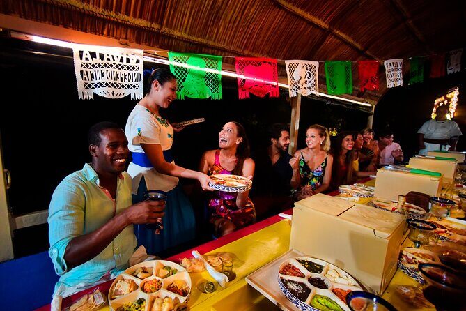 Tour Xoximilco Park Mexicos Floating Fiesta with Transportation - FAQ