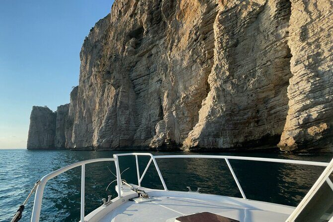 Tourist boat tour of the Gaeta peninsula - Experience the Beauty of Gaeta from the Sea