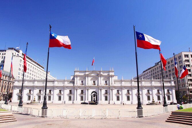 Tourist bus around Santiago for a day - A Practical Guide to Santiago’s Hop-On Hop-Off Bus Tour