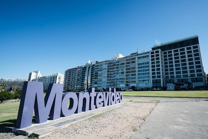 Tourist Bus Discover Montevideo - Transportation and Comfort