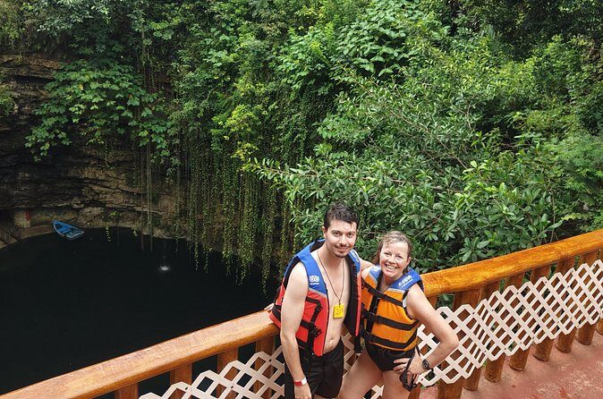 Tourist transport Chichen Itza and 2 cenotes from Valladolid - Pricing and Value