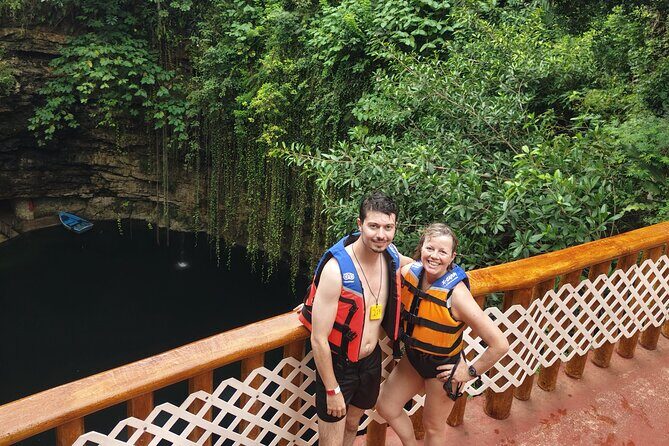 Tourist Transportation from Valladolid to Chichen Itza and 2 Cenotes - Exploring the Valladolid to Chichen Itza and Cenotes Tour in Depth