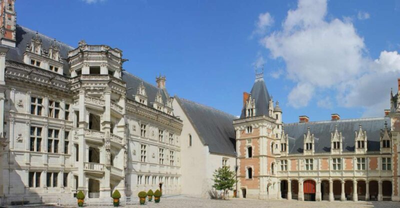 Tours/Amboise: Private day trip Chambord, Blois & Cheverny - Discover the Loire Valley’s Finest Castles with a Private Day Trip