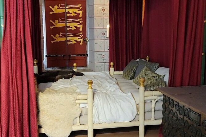 Tower of London: Guided Tour with Thames River Cruise - Frequently Asked Questions