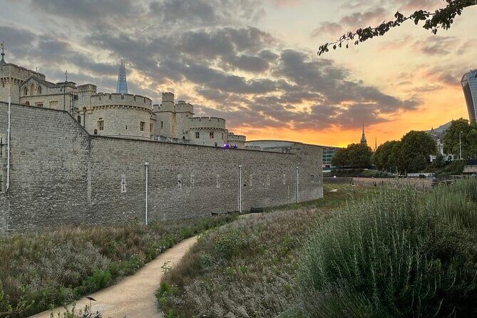 Tower of London Private Tour for Families and Friends - A Deep Dive into the Tower of London Private Tour