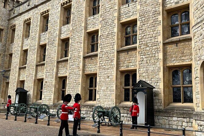 Tower of London Private Tour for Families and Friends - Practical Tips for Your Visit