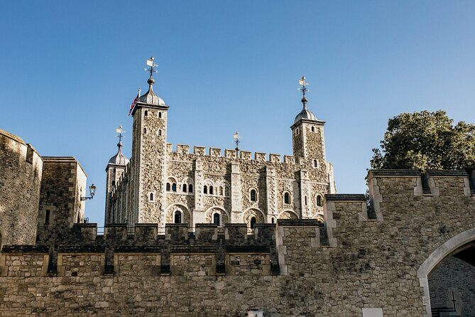 Tower of London Tour with Crown Jewels & Cruise - The Value of the Tour