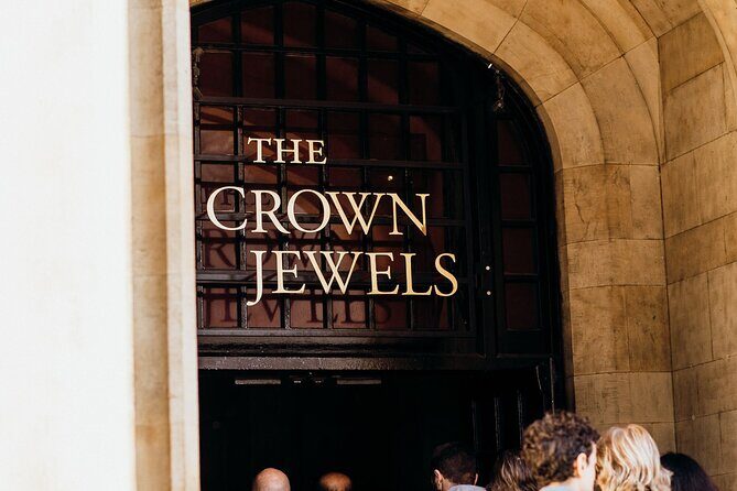 Tower of London Tour with Crown Jewels & Cruise - The Sum Up