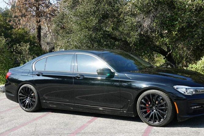 Town Car Hire Melbourne Airport To CBD - Melbourne Airport to CBD Town Car Transfer: An Honest Look