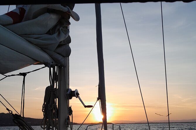 Townsville Sunset Sail Cruise Boat Tour Charter Hire Sailing Hire - Discover the Charm of Townsville’s Sunset Sail Cruise