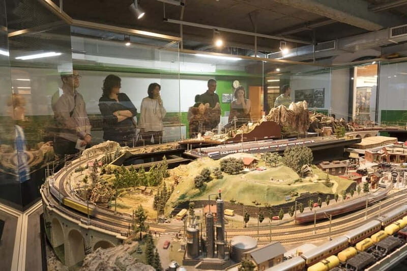 Toy Museum: toys belonging to Anna Maria and Salvador Dalí and García Lorca - What to Expect at the Toy Museum in Catalonia