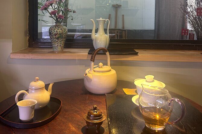 Traditional Chinese Tea Experience - The Personal Touch and Cultural Exchange