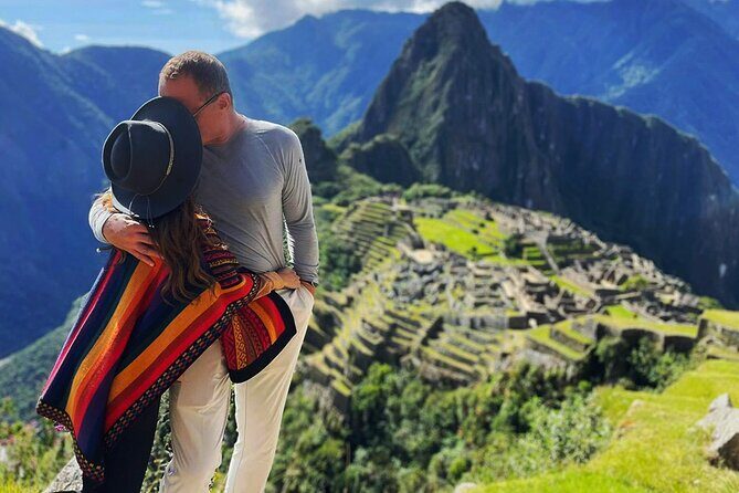 Traditional Cusco 4 days: city, Sacred Valley, Machu Picchu & Rainbow Mountain - Key Points