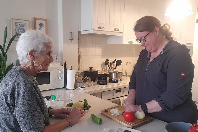 Traditional Home Cooking with a Local in stanbul City Center - Why This Tour Works Well